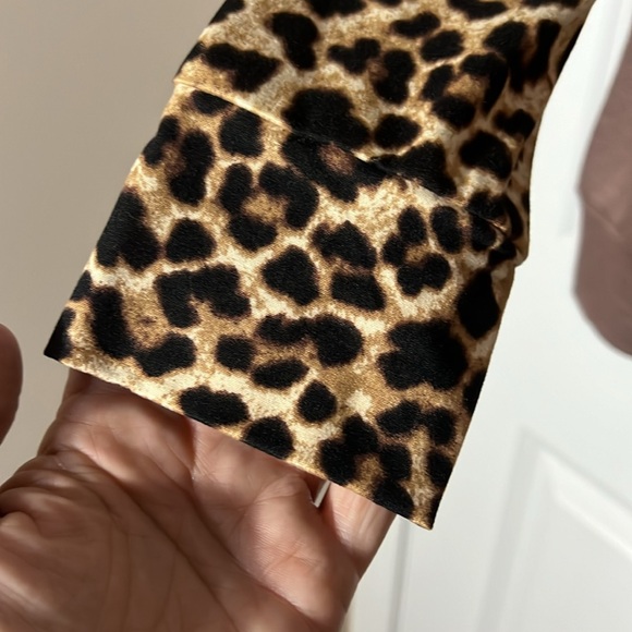 Leopard sleeve tunic size XL - Picture 4 of 6